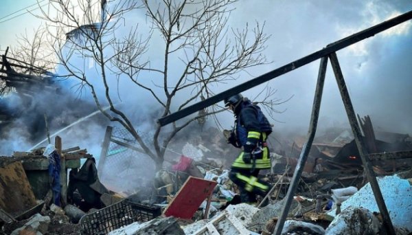 Внаслідок ракетної атаки РФ на Київщині пошкоджені майже 70 приватних будинків