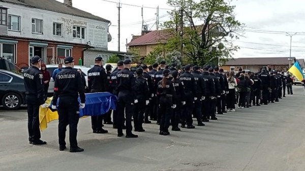 На Вінниччині попрощалися із загиблим поліцейським Максимом Зарецьким