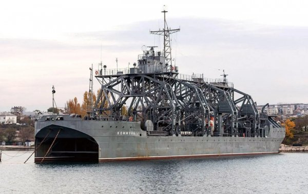 
Найстаріший корабель РФ. Що відомо про "Коммуну", яку ВМС атакували в Криму 
