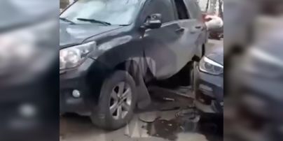 
У Москві підірвали авто зрадника з СБУ: що про нього відомо (відео)
