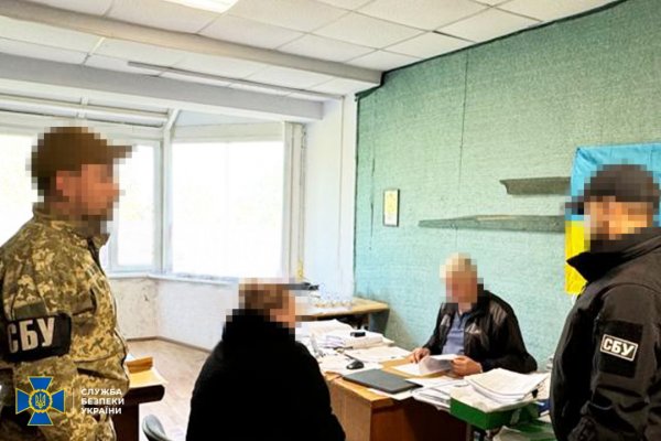 СБУ затримала колаборантку, яка агітувала жителів Херсонщини «приєднатися» до Росії