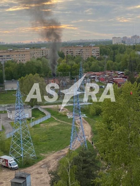
Біля Москви виникла пожежа на території військової частини ФСБ (фото, відео)
