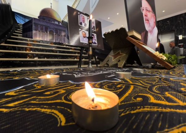 
Іран: як поховали загиблого в катастрофі президента Ібрагіма Раїсі
