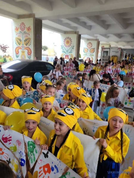 На Львівщині встановили світовий рекорд, який об’єднав дітей з п’яти континентів
