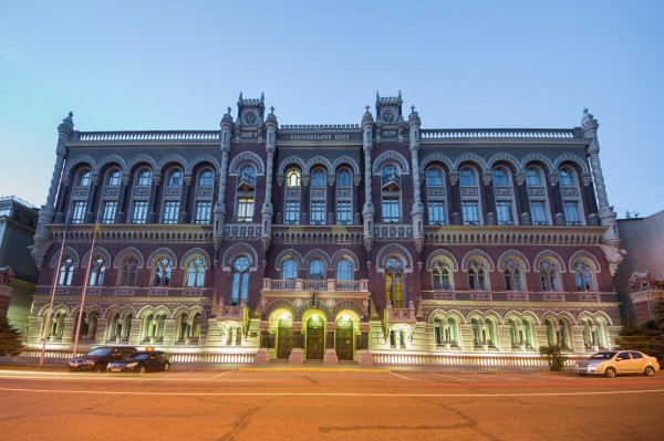 
Курсовий стрибок. Чому укріплюється гривня та що налякало Нацбанк на валютному ринку 