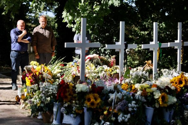 Уповноваженому уряду Польщі показали у Львові наслідки ракетного удару РФ