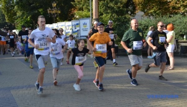 В Україні відбувся забіг «Шаную Воїнів, біжу за Героїв України»