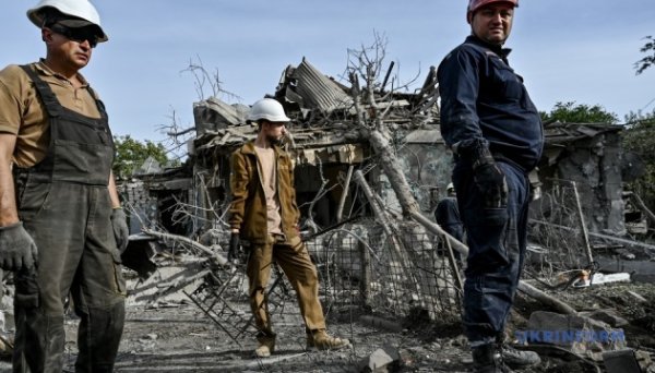 У Запоріжжі російські КАБи пошкодили сотню будинків - ворог атакує місто чотири дні поспіль