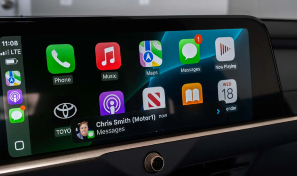 
Які функції отримали користувачі Apple CarPlay у автомобілях з оновленням iOS: ТОП-5 новинок 