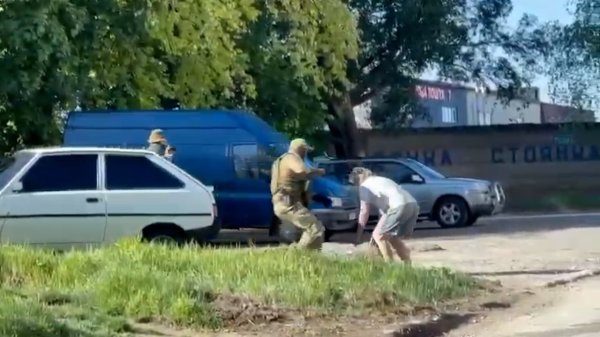 
В'язниця замість паспорта РФ. Як навідник із Запоріжжя "здавав" ЗСУ та допомагав окупантам 