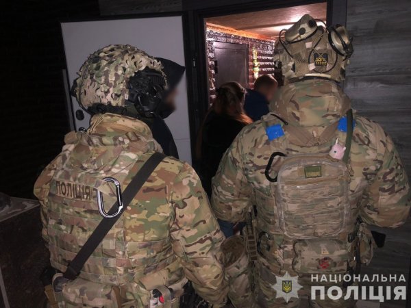 У Дніпрі поліція викрила лікарів ВЛК, які підробляли військовозобов'язаним аналізи на ВІЛ