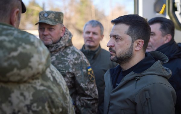 
Усі на вибори? До чого готуються Зеленський, Залужний та інші топ-політики 