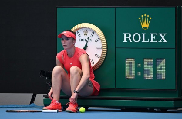 Світоліна розтрощила росіянку на Australian Open: переможна серія українки триває 
                                