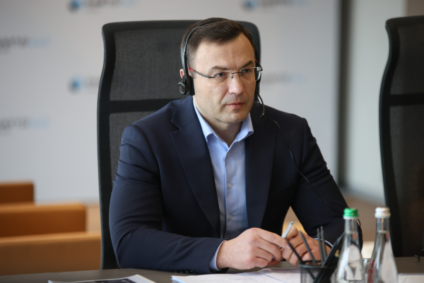 
Застрягли в "маяках". Які умови програми МВФ не виконала Україна і чим це загрожує 