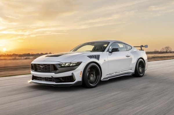
Ford Mustang перетворили на суперкар для дрифту 