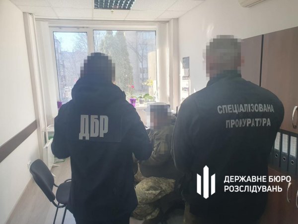 Військового з Вінниччини викрили на розтраті 24 тонн пального