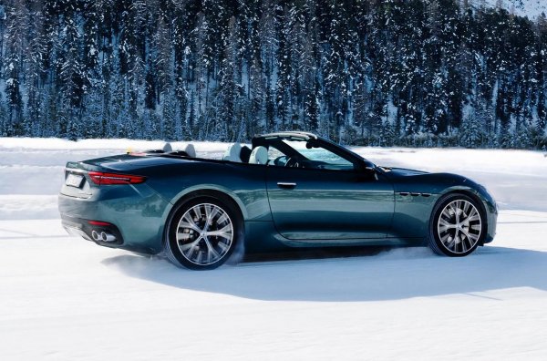 
Maserati представила бюджетний варіант кабріолета Gran Cabrio: названі ціни та характеристики 