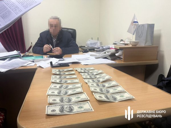 У Хмельницькому очільника райадміністрації викрили в організації схеми для «ухилянтів»