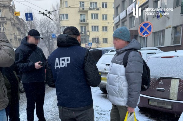Львівського адвоката викрили у виманюванні грошей у родин загиблих і зниклих безвісти захисників