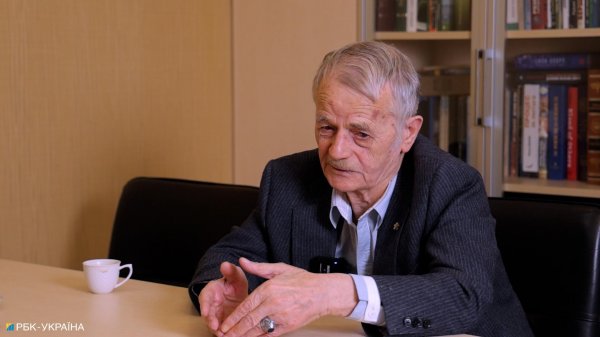 
Мустафа Джемілєв: Кримських татар вважали ненадійними, а ми стали основною силою проти окупації 