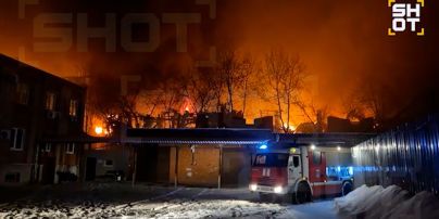 
У Москві згорів інститут із системи російського ВПК: на місці пожежі вибухи (відео)
