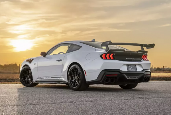 
Ford Mustang перетворили на суперкар для дрифту 