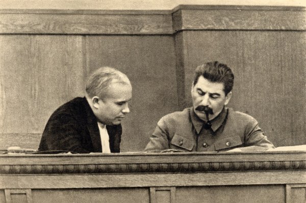 
Історик Василь Расевич: В СРСР синагоги перетворювали на склади, а іврит витісняли з побуту 