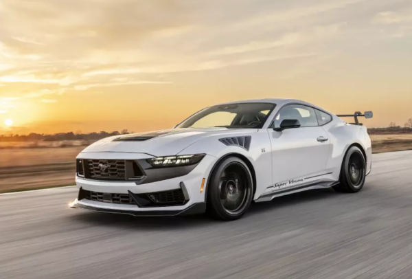 
Ford Mustang перетворили на суперкар для дрифту 