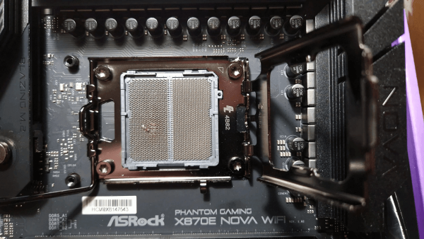 У геймерів "горять" процесори AMD – навіть під час перегляду серіалу (фото)