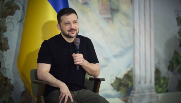 Зеленський зустрівся зі студентами Острозької академії