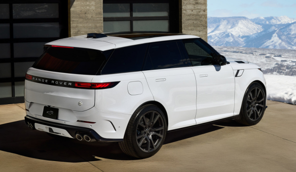 
Для підкорювачів лижних трас: Range Rover Sport отримав ексклюзивну версію 