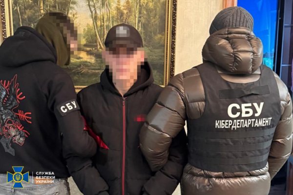 СБУ затримала чотирьох агентів РФ, які підпалювали військові автомобілі на Дніпропетровщині
