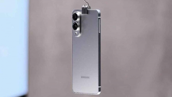 У мережу "витекли" ціни та кольори рекордно тонкого смартфона Samsung