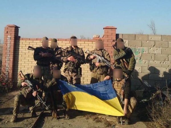 
"Наша мета – визволити всіх". Історії українок, які виборюють повернення рідних з полону 