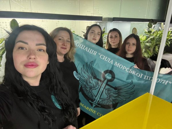 
"Наша мета – визволити всіх". Історії українок, які виборюють повернення рідних з полону 