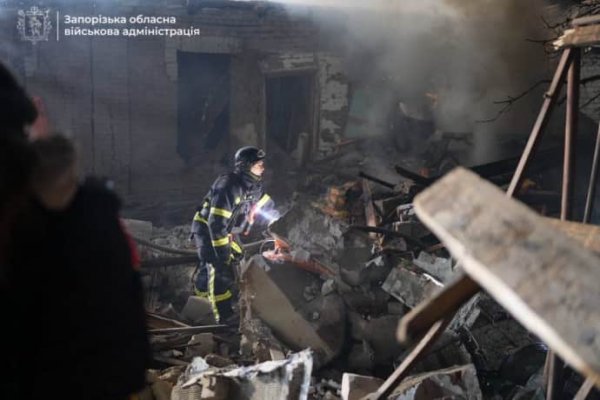 12 людей постраждали і троє загинули через російську атаку на Запоріжжя