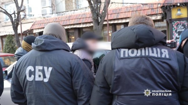 Обіцяли за гроші переведення до тилу: військових з Одеси викрили у зловживанні впливом 