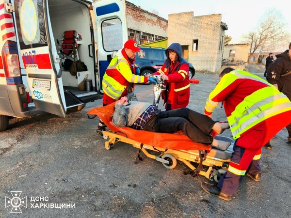 На Харківщині троє людей провалились під кригу, є загиблий