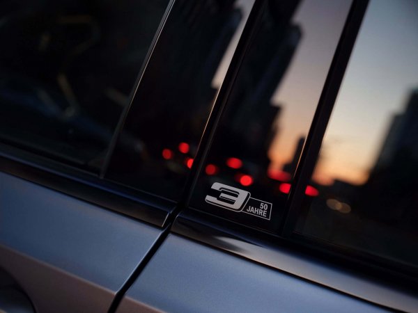 
На честь 50-річного ювілею: BMW 3-Series отримала лімітовану серію 