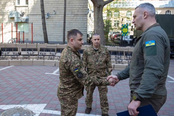 Громада Києва передала на фронт ще 1,1 тисячі дронів - Кличко