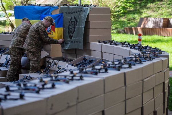 Громада Києва передала на фронт ще 1,1 тисячі дронів - Кличко