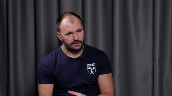 
Замкомандира "Тайфуну" Павло Гвозденко: Вчорашні геймери вже знищили "Борисоглебск-2" 