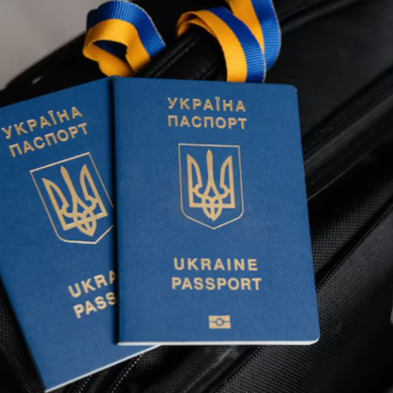 📍 Где в Праге можно оформить украинский паспорт