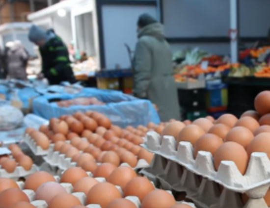 Инфляция бьёт рекорды: продукты в Украине резко подорожали, яйца выросли в цене на 75%